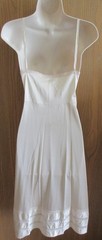 vtg 70s SEARS 84155 BEIGE NYLON LACEY full slip SISSY size 38 bust 42″ USA