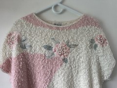 VTG Partners by Mervyn’s Ivory & Pink Pearl Detail Floral Short Sleeve Sweater M