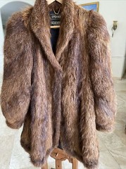 Sperber Argentina Golden Nutria Shades of Brown Fur Coat Shoulder Pads SZ M – L