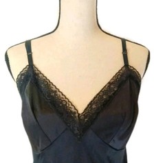 Vanity Fair Sexy Black Silky Nylon Lace Trim Slip Dress Lingerie 24″ 38/44