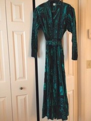 Strait Lane Long Dress Blk & Green Sz 10 Elegant House Dress Chanel Buttons Vtg