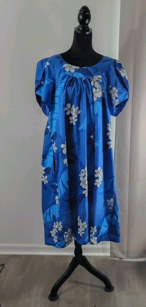 Hilo Hattie Hawaiian Original Muumuu 2XL Pedal Sleeves Blue White Hibiscus VTG