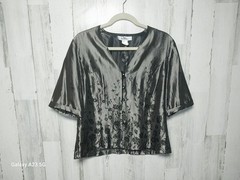 Vintage Patra Women’s Size 12 Floral Embroidered Satin Top