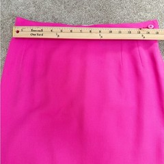VINTAGE Yves Saint Laurent – Pink, Lightweight Wool Pencil Skirt – US 12 – NWT