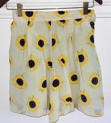 Vintage ESCADA 100% Silk Lined Sunflowers 🌻 Flowy Shorts Germany Made Sz 36 6