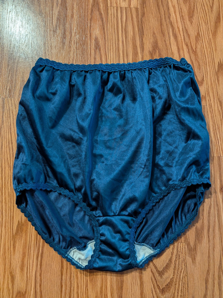 Vintage ASHLEY TAYLOR Navy Blue high rise granny panties nylon USA XL 8 brief