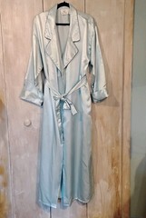 VTG UNDERCOVER WEAR Robe Womens 1XL Long Baby Blue Lounge SATIN Fleece Lined