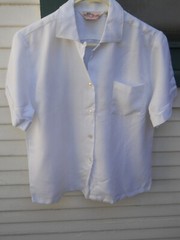 VINTAGE 60’S WHITE GABARDINE WOMEN’S WHITE RAYON BOWLIN SHIRT SZ 364(MED)JOELLE