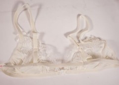 True Vintage Marvel Italy Sexy Front Closure Women’s Bra White Size 38 w/ Original Box