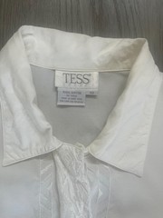 Vintage Women’s White Button-up Embordered Tess Blouse, Size 10, Cottage Core