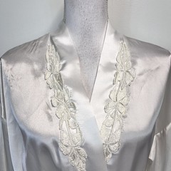 Vintage Dentelle Long Bridal Wedding Rose size Medium Ivory Satin Floral Lace