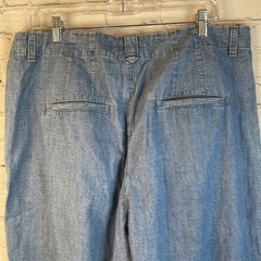 GAP Archive Re-issue 90s Pleated Fit High Rise Tapered Khakis Blue Chambray 33R