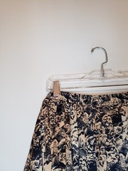 Vtg Ms Russ Womens 26W Blouse Midi Skirt Set Floral Gold Black Pull On USA