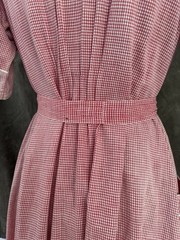 1940s Vintage Faded Strawberry Gingham House Farm Dress