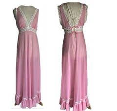 Rare Bubblegum Pink Vanity Fair Long Nylon & Lace Night Gown Lingerie Dress Plun