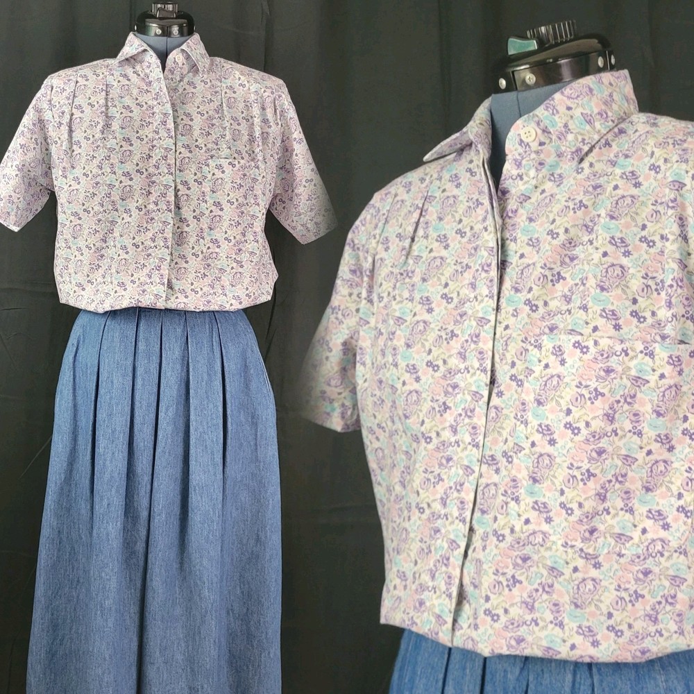 Vtg Licorice S/S White Top w Purple/Pink/Blue Florals Concealed Buttons Size S