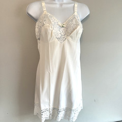 Vintage Monsanto White Nylon Full Slip Mini Demi-Short Size 36 Shadow Panel