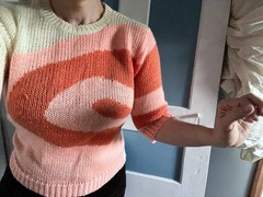 1970s Peach and Pink Psychedelic Swirl Pullover sweater
