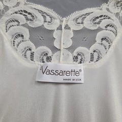 Vintage Vassarette Light Yellow Robe Nylon Lounge Wear Lace Trim