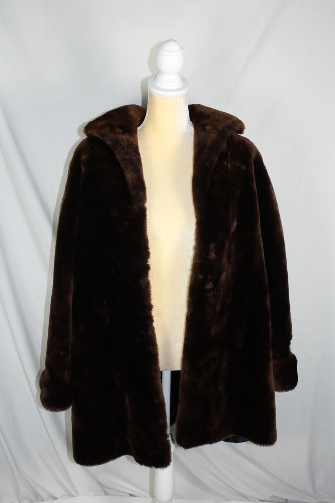 Keller’s Manufacturing Furriers St Joseph MO Women’s XL Fur Coat Jacket Vintage