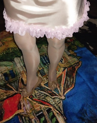 VTG SATIN SHINY FARR WEST GOLD PINK FRILL RUFFLES LACE PETTI SHORTY HALF SLIP ML