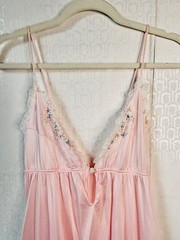 VTG VAL MODE BOHO GODDESS PINK WHITE LACE FLORAL EMBROIDERED NIGHTGOWN DRESS*S