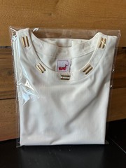 Vintage MONDI Designer 1980’s Cream Form-Fitting Stretchy Tee with Gold Bars