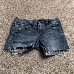 SILVER JEANS ROCKABILLY BUTTON FLAP DENIM SHORTS