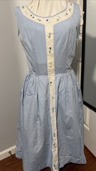 Vintage 1950’s Sky Blue Swing Full Skirt Dress Embroidered Floral Pockets Small