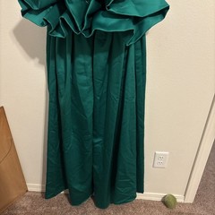 Vintage VICTOR COSTA 1980’s Green Satin Gown Size 8 Bustle Train