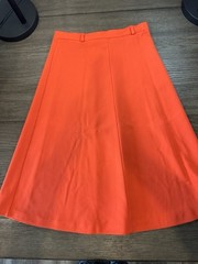 VINTAGE WOMEN’S Orange A-LINE MIDI SKIRT – QUEEN CASUALS – SIZE 9/10