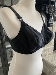 Retro Vtg Black Exquisite Form Pointy Bullet Bra 36 B Pinup Girl