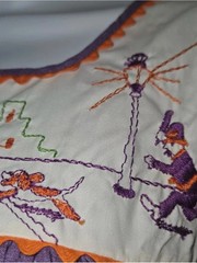 Vintage Halloween Embroidered Reigning Beauty Prairie Maxi Nightgown Folk Art M