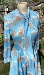 VTG 1970s Secretary Dress Pussy Cat Bow Fit Flair Midi Sz S B32 W26 Blue Orange