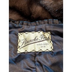 Pinneke Furs Womens Brown Vintage Mink Fur Wrap Capelet Monogrammed MCM 4 Pocket