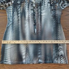 Yansi Fugel Vintage Tunic Abstract Print gray tan Long-Sleeve half Button-Up L
