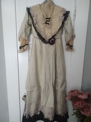 Edwardian, Art Nouveau Titanic Era 1910s Silk And Bobbin Tatted Lace Xsmall