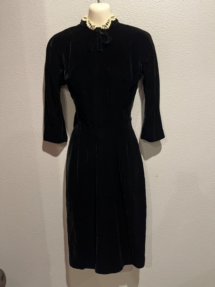 Women’s Vtg GIGI YOUNG Black Velvet Beige Lace Collar Evening Dress Size XS