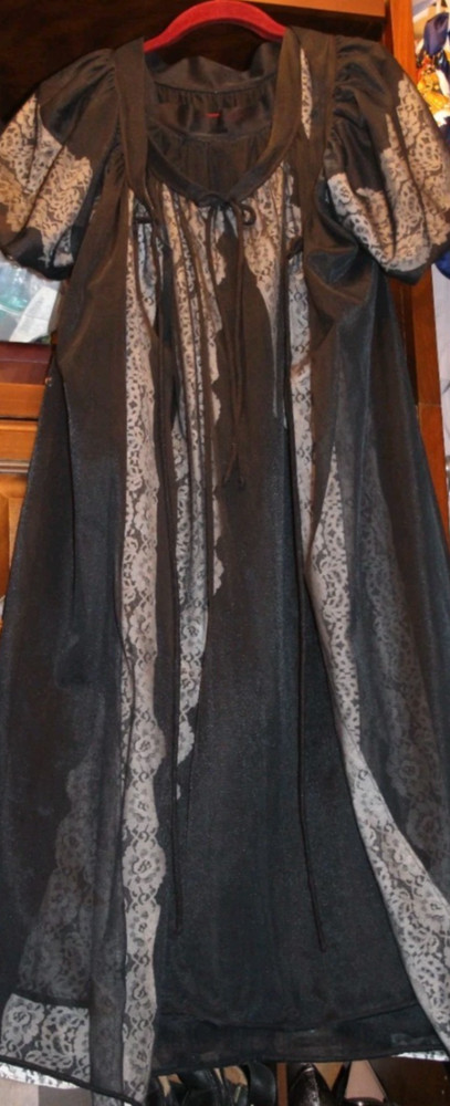 Peignoir Robe and Gown Set Black Sheer Nylon White Lace Vintage Size Medium