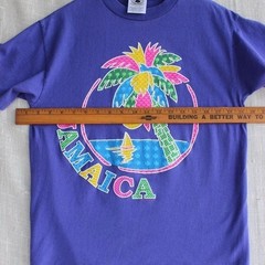 Vintage single stitch Jamaica T-shirt from Ross International. 100% cotton OS