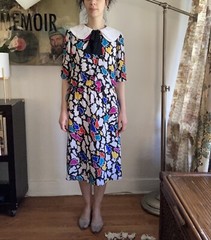 Vintage 1980 s J.B. Too Black Collar button front abstract short sleeved dress