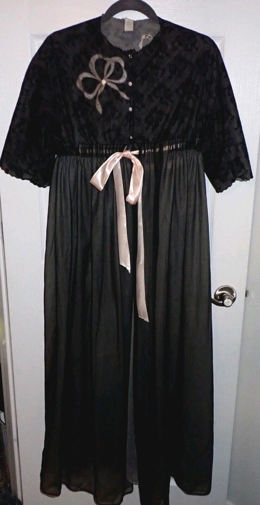 Vintage EYEFUL by “FLAUMS” Medium M PEIGNOIR Robe Cover Black & Pink Ribbon