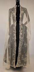 VICTORIAN 19TH C HAND MADE LACE LONG STOLE W RICH FLORAL DESIGNS FOR DRESS