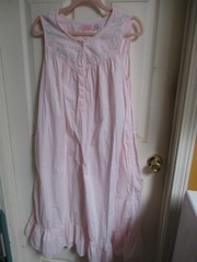 Vintage Honors Intimates Pink Cotton w Lace Embroidery Ruffle Long Nightgown M