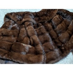 Pinneke Furs Womens Brown Vintage Mink Fur Wrap Capelet Monogrammed MCM 4 Pocket
