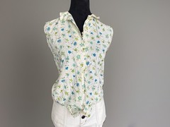 VTG 1950s Gordon Peters Sleeveless Floral Button -up.housewife Style.small