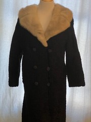 Vintage Persian Curly Lambs Wool Women’s Coat Mink Collar 3/4 Sleeve 44 Inches