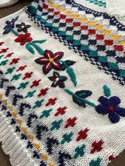 Vintage AJ Brandon Hand Embroidered Fair Isle Sweater M Ramie Cotton 90s