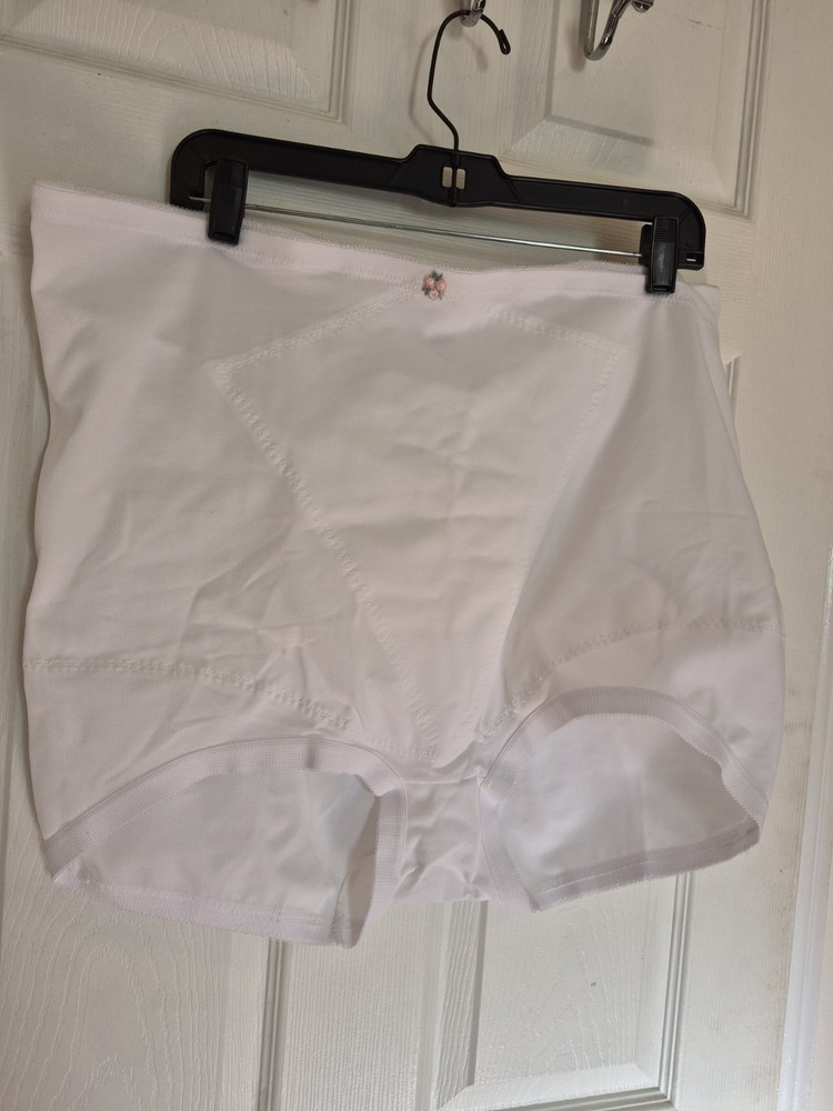 Vtg Underscore Triple Front Support. White, SZ 6X/44. 80%Nylon/20% Spandex. NWOT