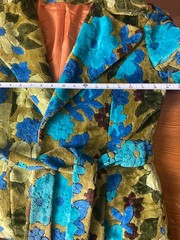 True Vintage 60s Tapestry Wrap Coat Womens Floral Retro Hippie Heritage
